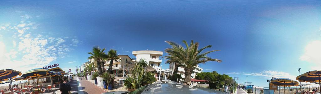 Appartamento Frontemare Azzurra Caorle Exterior photo